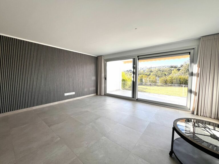 e085c1b42259c558d3b374c5896ee564 - 13