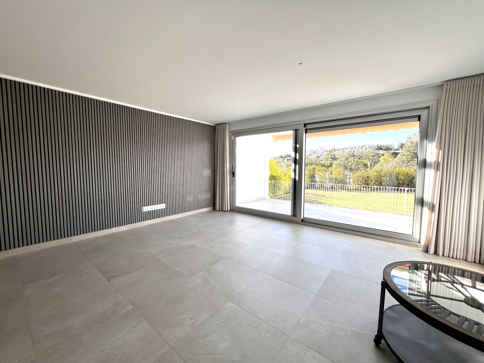 e085c1b42259c558d3b374c5896ee564 - 13