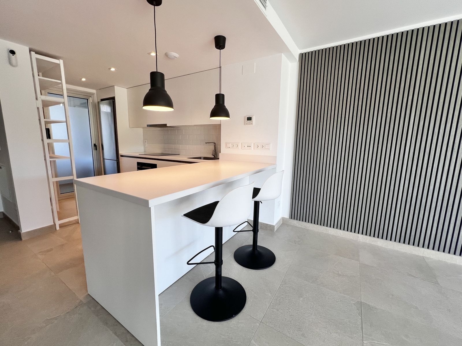 e085c1b42259c558d3b374c5896ee564 - 5