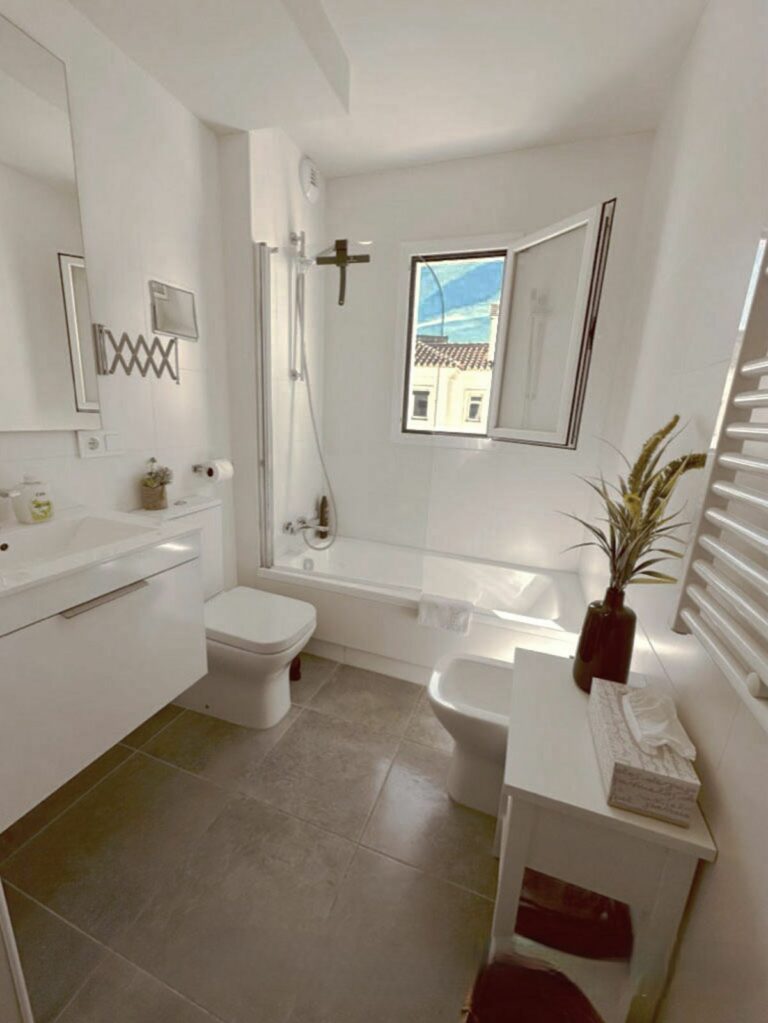 e10d0c76df4b679717d28d14fdc61acb - 3