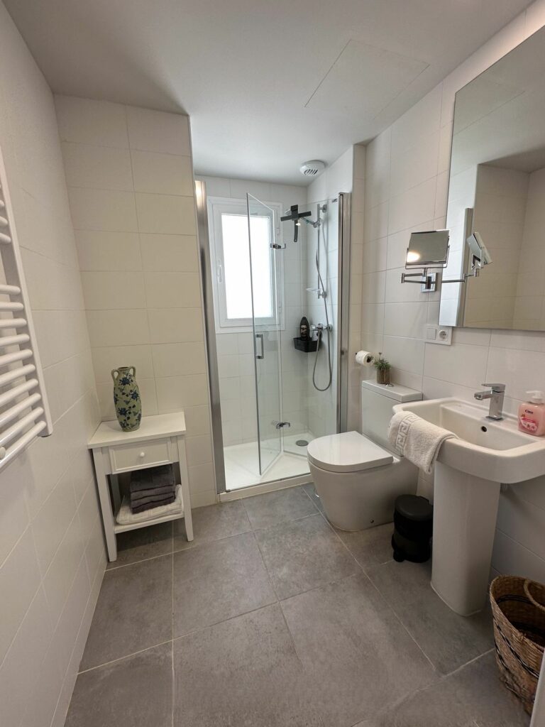 e10d0c76df4b679717d28d14fdc61acb - 6