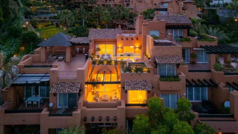 e22d3b59649701a521da26b2c0ab8a39 - 15