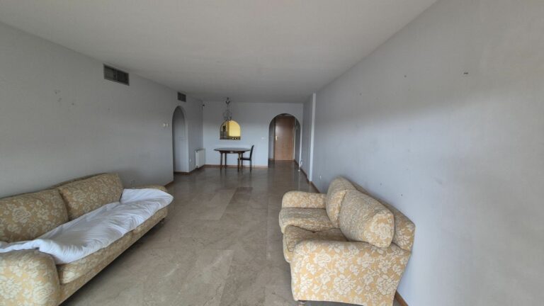 e2ad1a509897f94b5b2bce47ff10e732 - 1