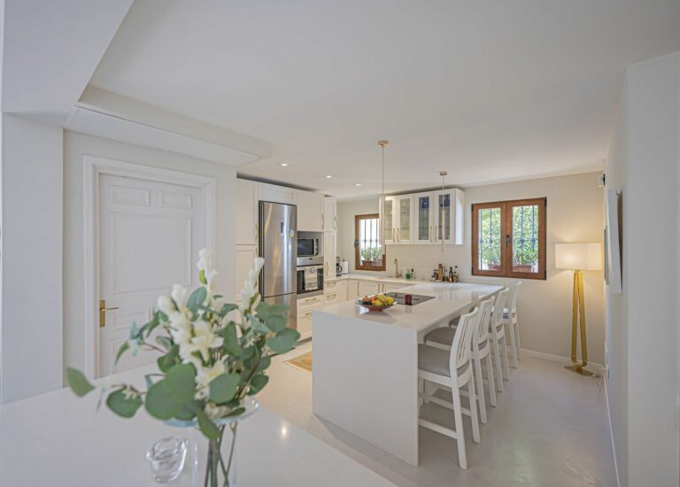 e4437668c620b703a7af5c6b45440643 - 11