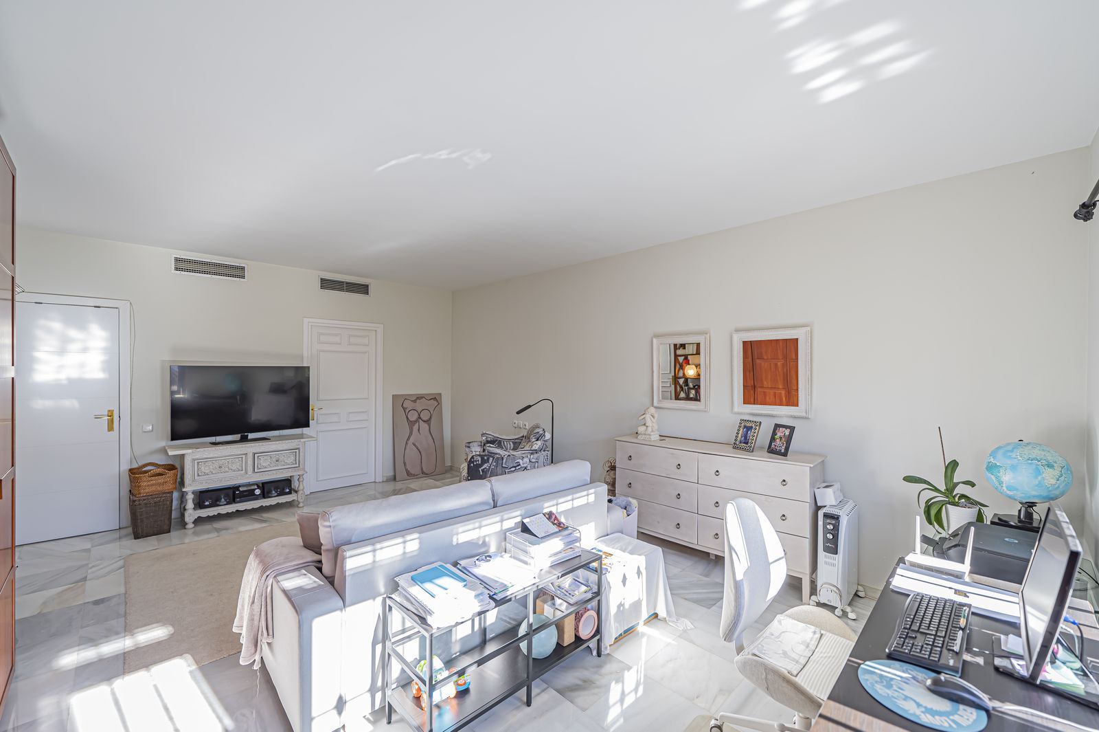 e4437668c620b703a7af5c6b45440643 - 12