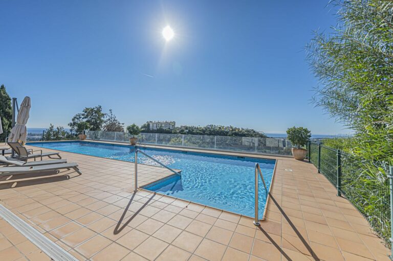 e4437668c620b703a7af5c6b45440643 - 14