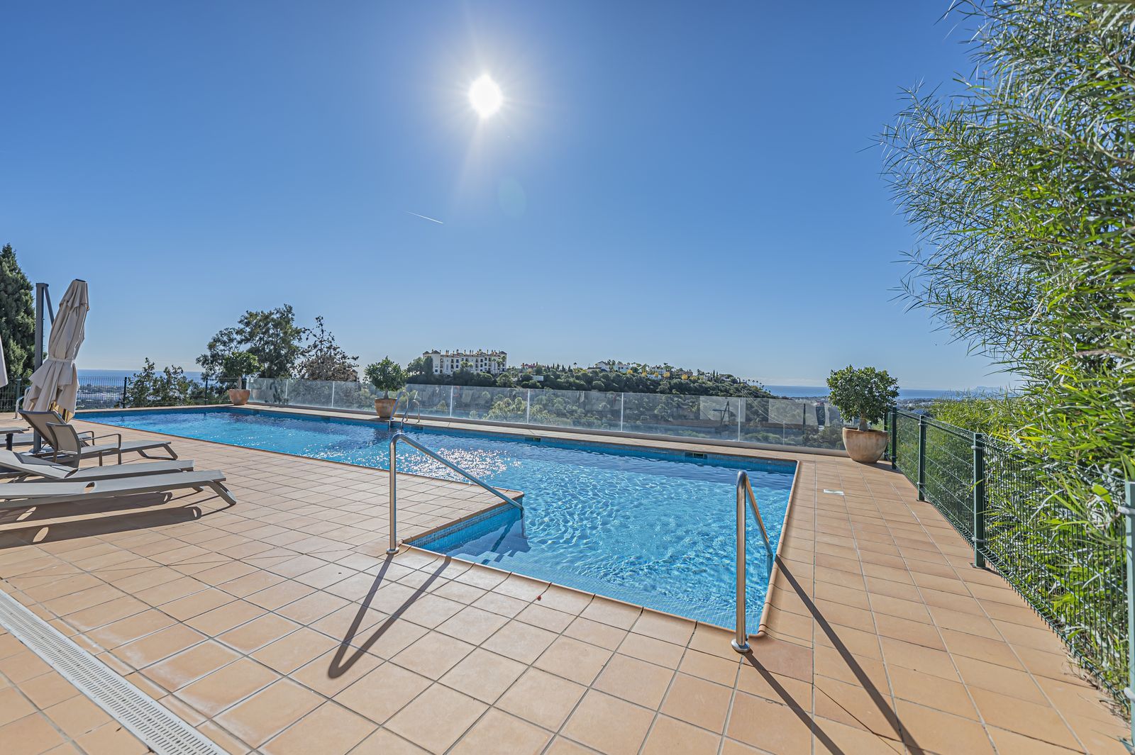 e4437668c620b703a7af5c6b45440643 - 14