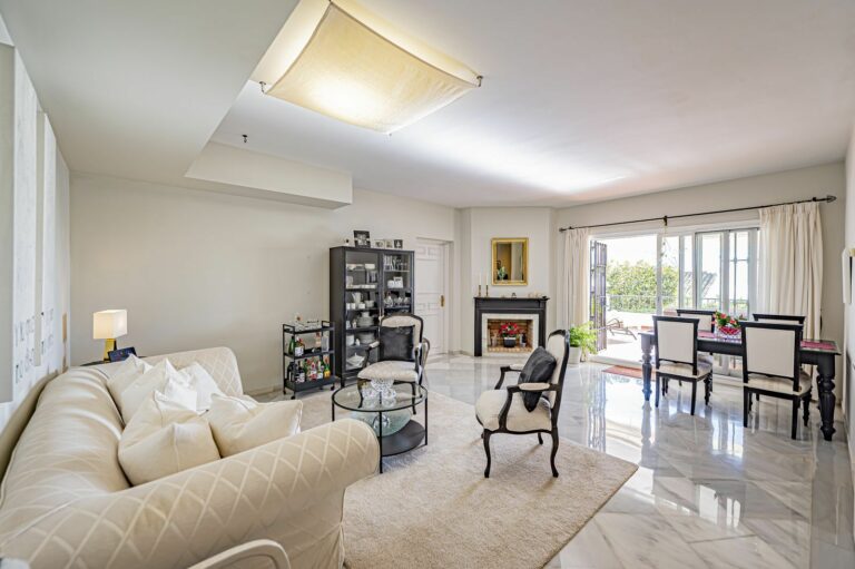 e4437668c620b703a7af5c6b45440643 - 3