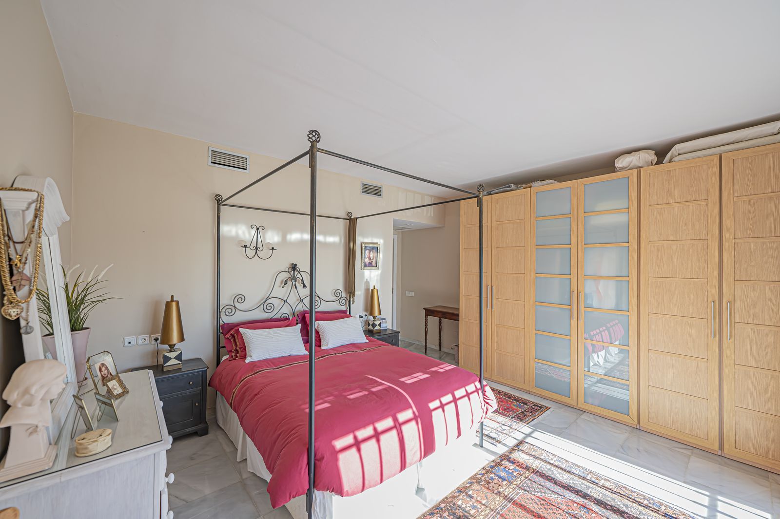 e4437668c620b703a7af5c6b45440643 - 5