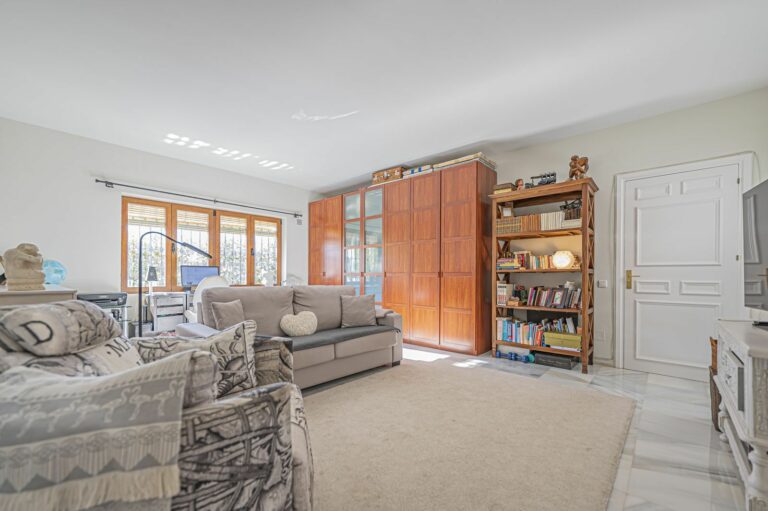 e4437668c620b703a7af5c6b45440643 - 7