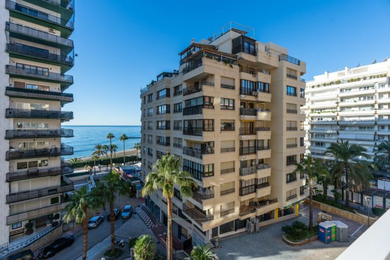 e4ae23fe7ac6b3792422d4185c366e1b - 13