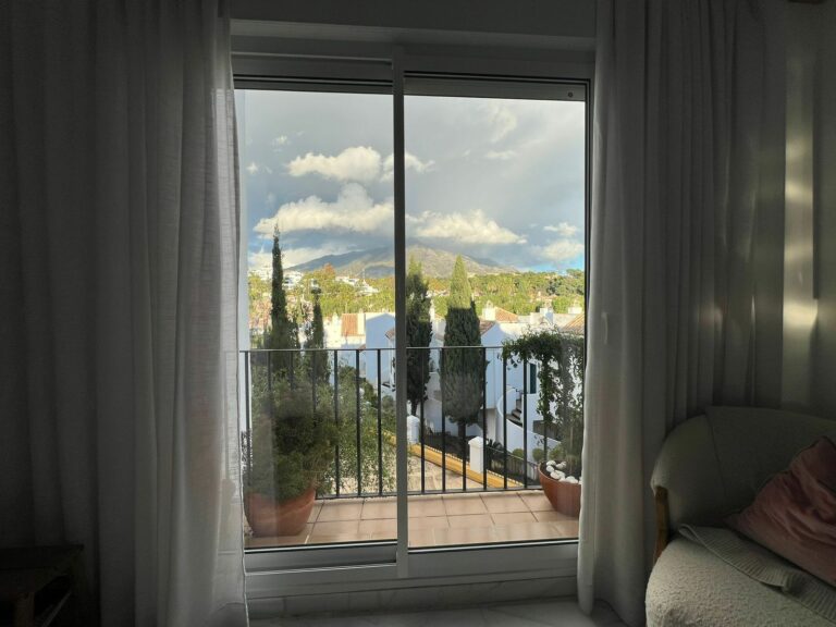 e650f28bd0506a6dcfc45048c71dc451 - 13