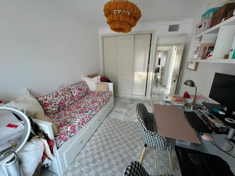 e650f28bd0506a6dcfc45048c71dc451 - 16