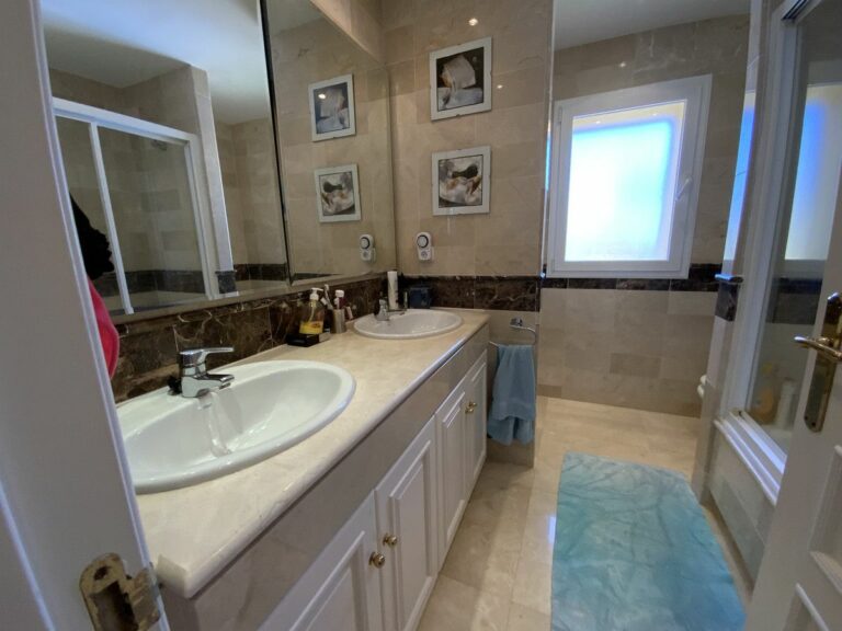 e66f7131047f9cf95775e552b7ec8342 - 15