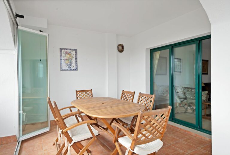 e7b0c9543755d8b72c48a09e1a8d0e01 - 12