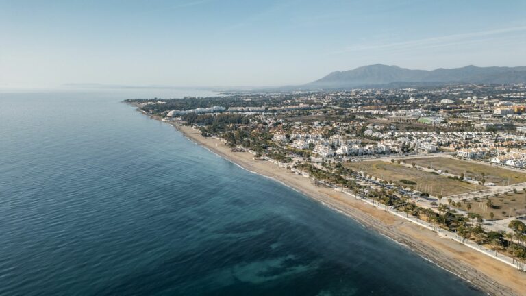 e7b0c9543755d8b72c48a09e1a8d0e01 - 2