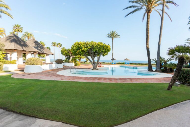 e7cbc6155ddbdf54f9a3739c1c341206 - 1