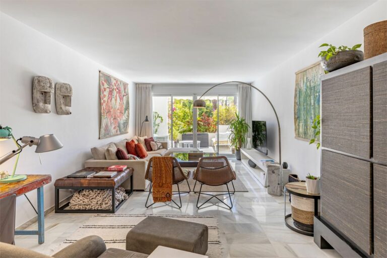 e7cbc6155ddbdf54f9a3739c1c341206 - 13