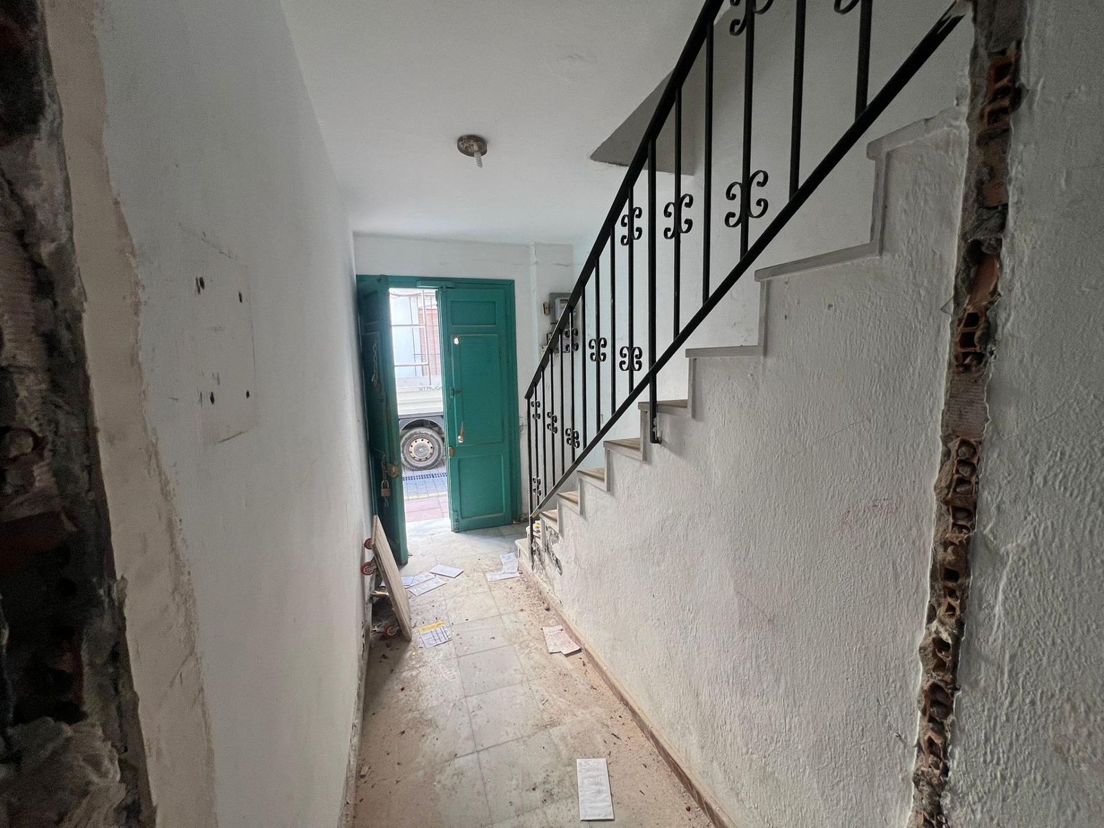 e7cce23d7a2c33fd3247b23a2ef79d65 - 11