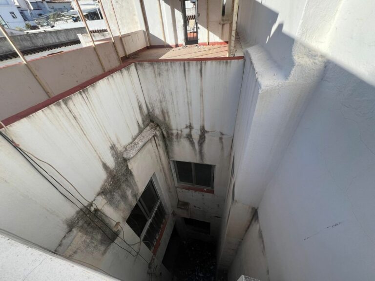 e7cce23d7a2c33fd3247b23a2ef79d65 - 13