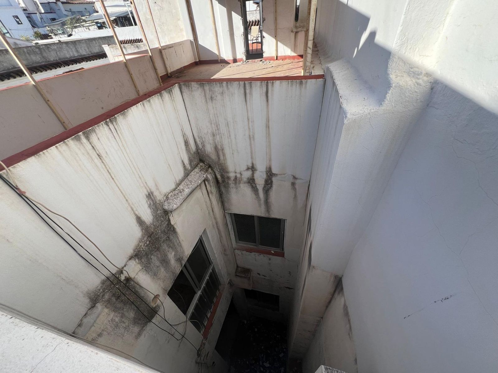 e7cce23d7a2c33fd3247b23a2ef79d65 - 13