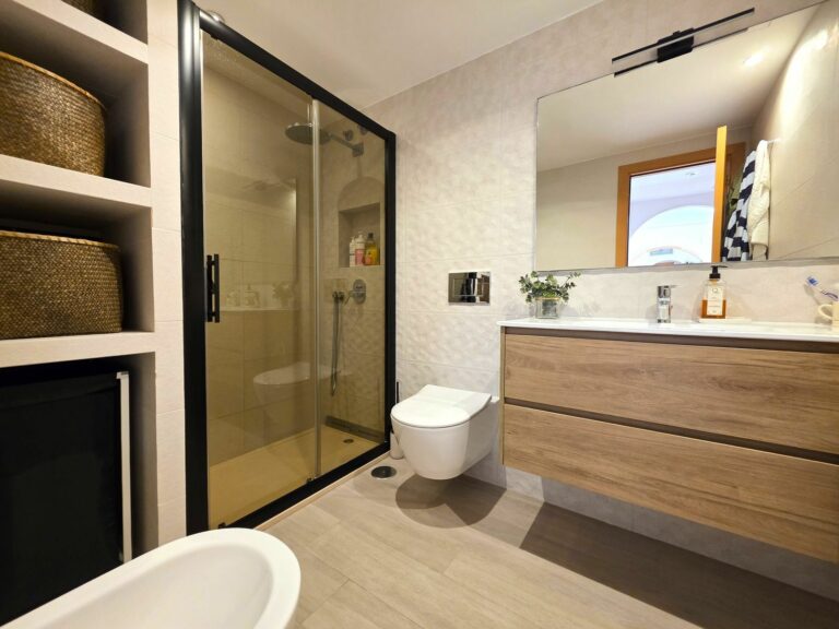 e7fd93be7be216cd9a080d6cbc593ae7 - 13