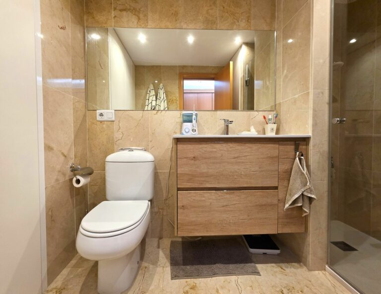 e7fd93be7be216cd9a080d6cbc593ae7 - 16