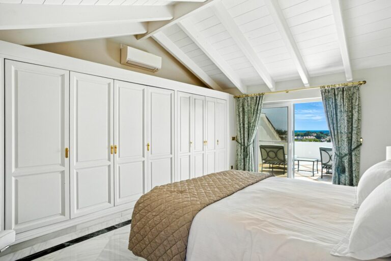 e918332c34b426d02e9c18df259fdff2 - 6