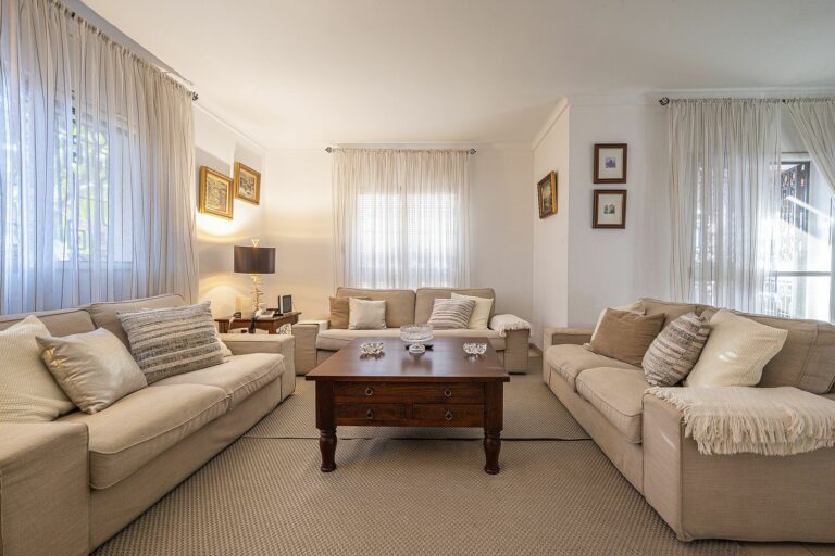 e9a92ed713a603674d074e5bd91fb245 - 7