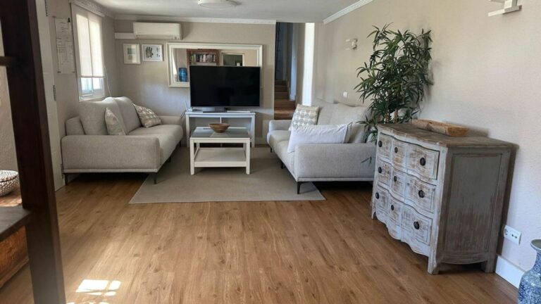 ea4776b4ea1a493c2552332aaa72fa51 - 11