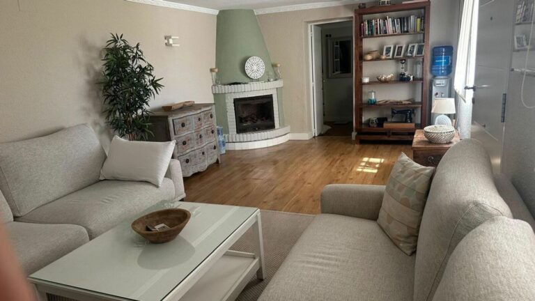 ea4776b4ea1a493c2552332aaa72fa51 - 12