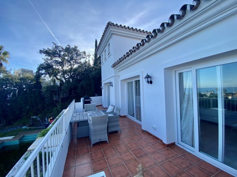 eae2d064a5443deb7b2f780db8fe207e - 11