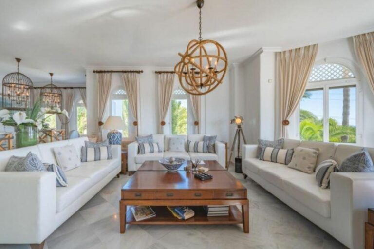 ebc26f59039c1f2b087aedae69e1b756 - 16