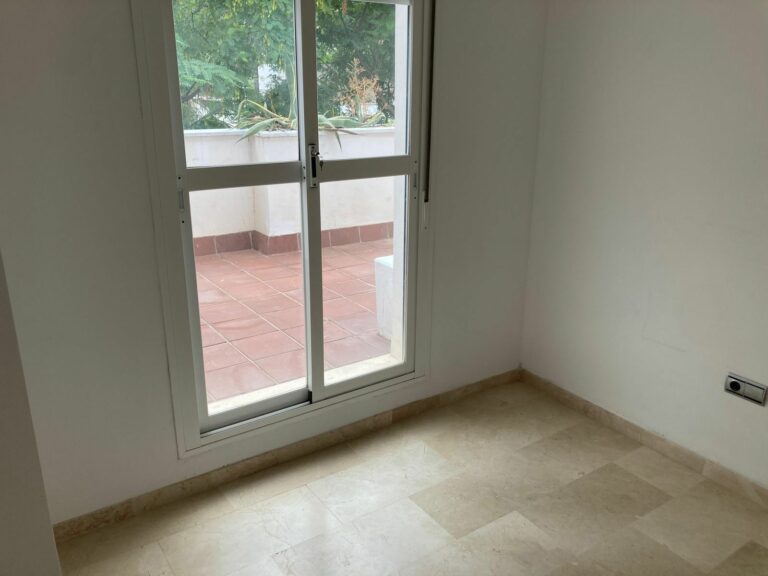 ecc8bf9cde5478c82c03d8844cc9e2f0 - 14