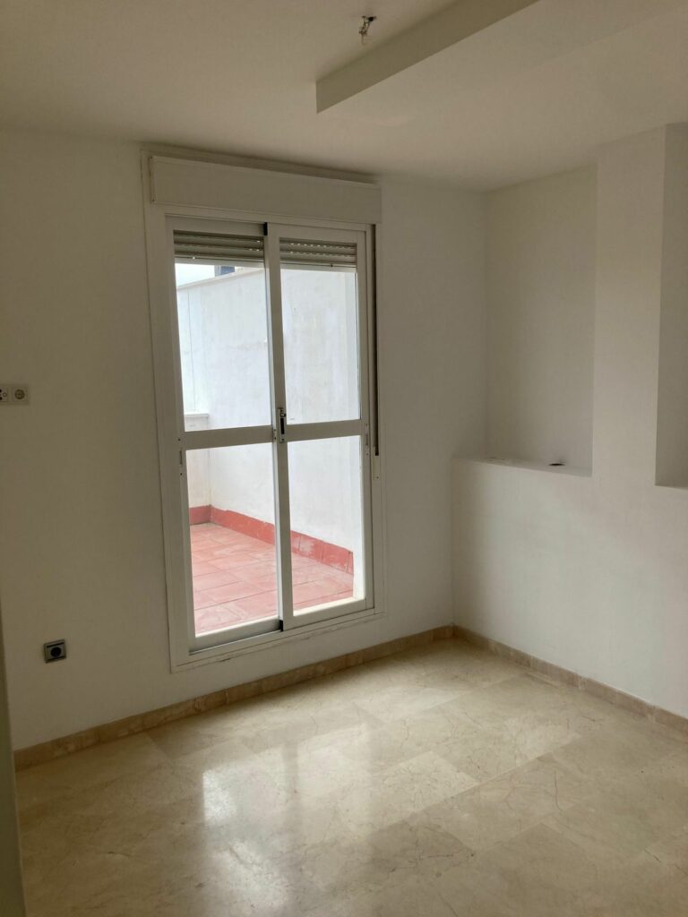 ecc8bf9cde5478c82c03d8844cc9e2f0 - 15