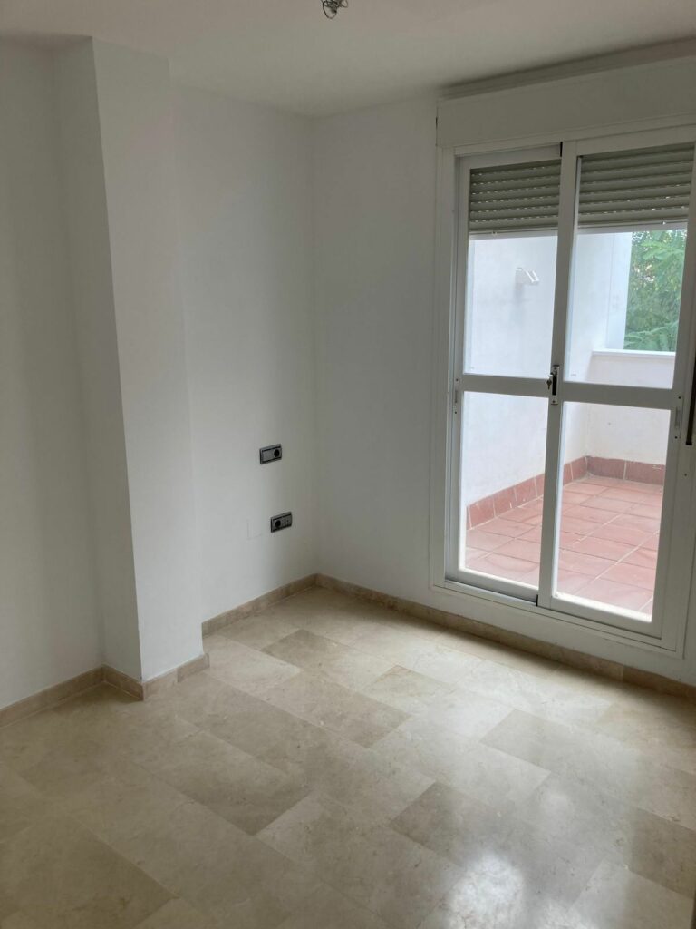 ecc8bf9cde5478c82c03d8844cc9e2f0 - 9