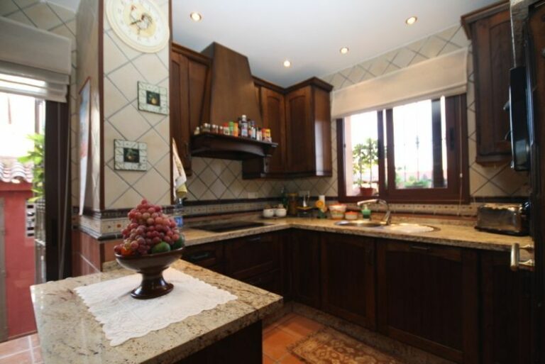 eccc175d4e3841be3747a74891166fe6 - 6