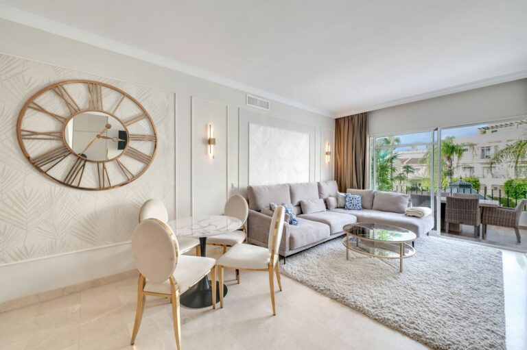 ed0dfe7b8e9cba26f9ac9b44381ea55d - 1