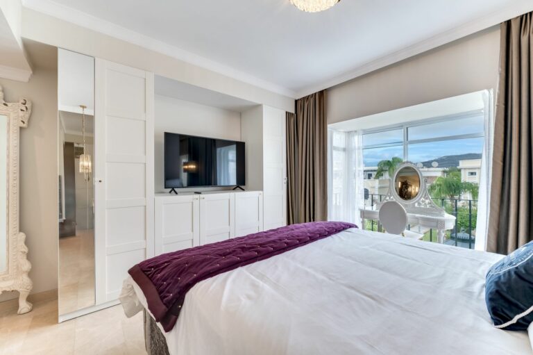 ed0dfe7b8e9cba26f9ac9b44381ea55d - 12