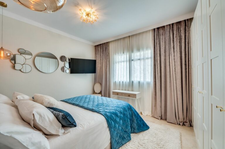 ed0dfe7b8e9cba26f9ac9b44381ea55d - 16