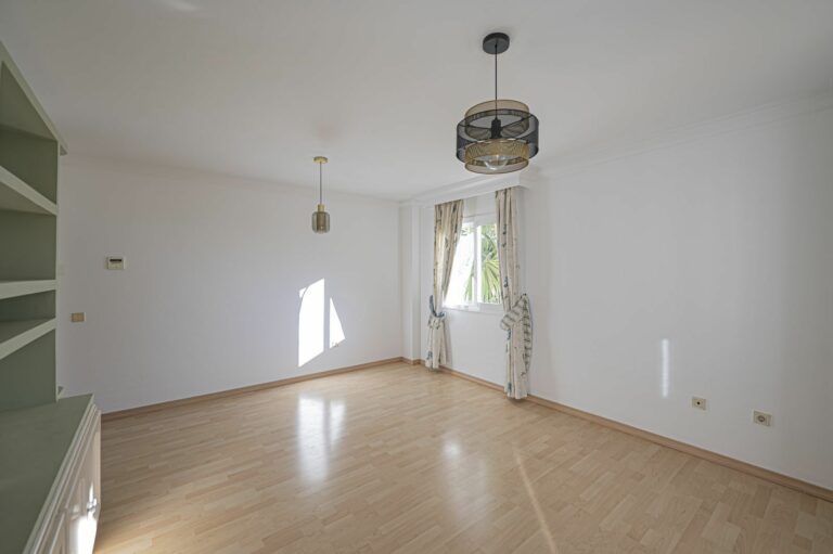 ed1186fd493b80b96339135d1bf1aa1e - 6