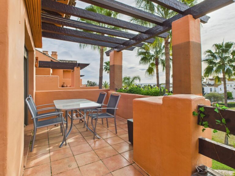 ed2b0b14561c2f0cb7b8ec3b8c1726f3 - 4