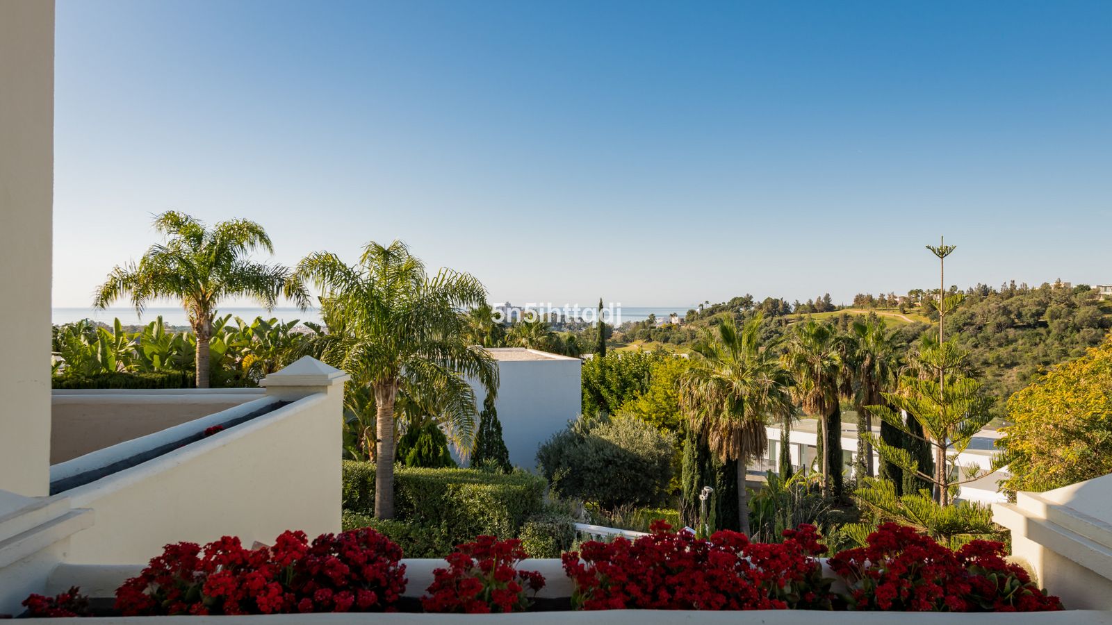 ed8ae375d1c39edfddc8df1588c5b9ed - 12