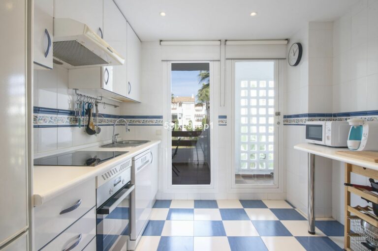 edffbe01d0787f1e702b315790e91ad8 - 6