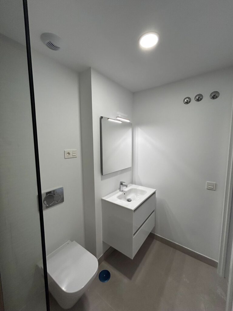 ee139ca55471e285a61f11fcc2d7d817 - 13