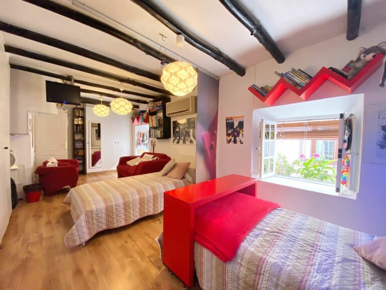 ee3455be0e34f6816cdce4132fe7ba88 - 10