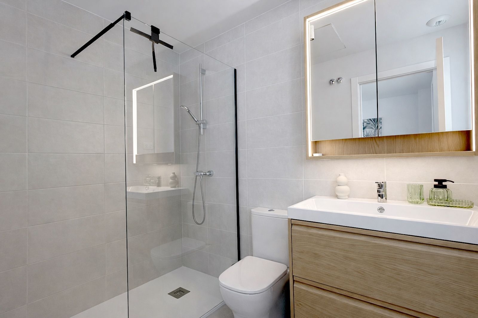 f003a0675e55ef5410445c2082eb5c57 - 10