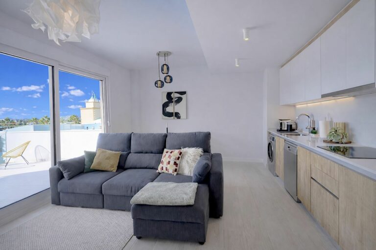 f003a0675e55ef5410445c2082eb5c57 - 4