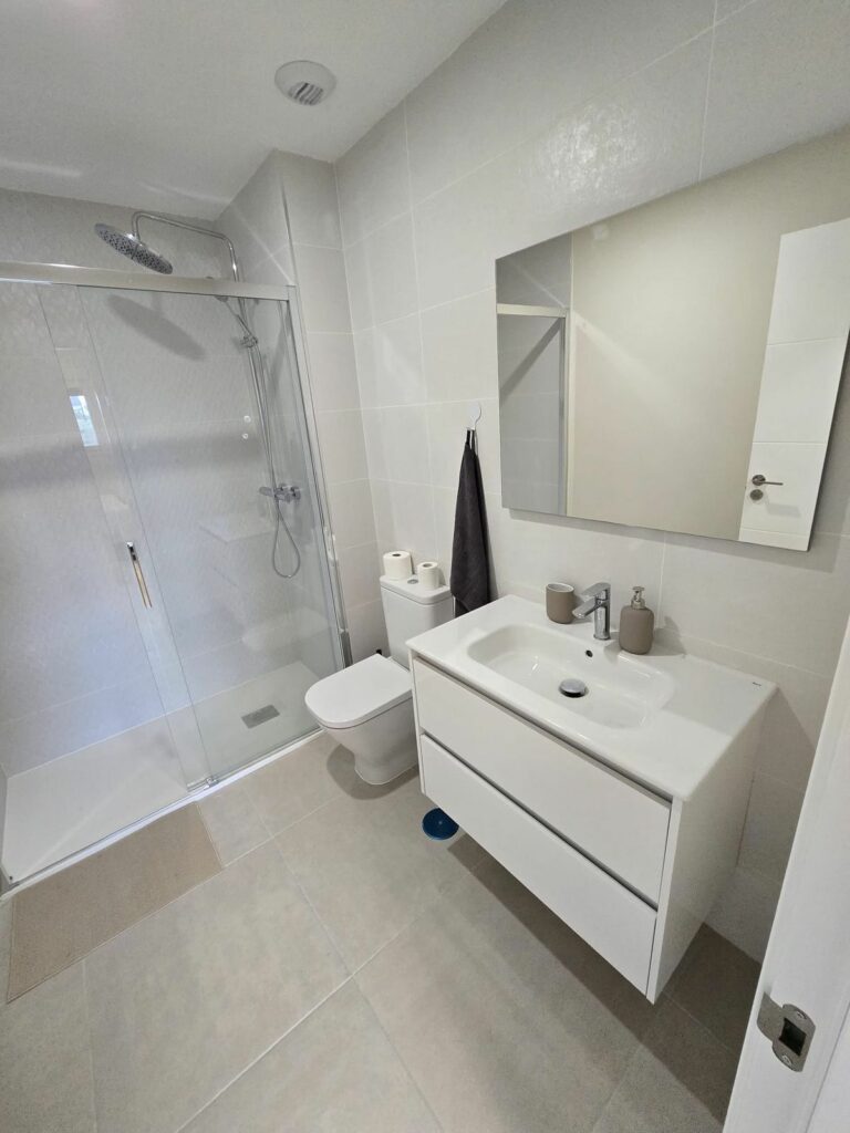 f08c167a9b9e7b811566920937057273 - 15