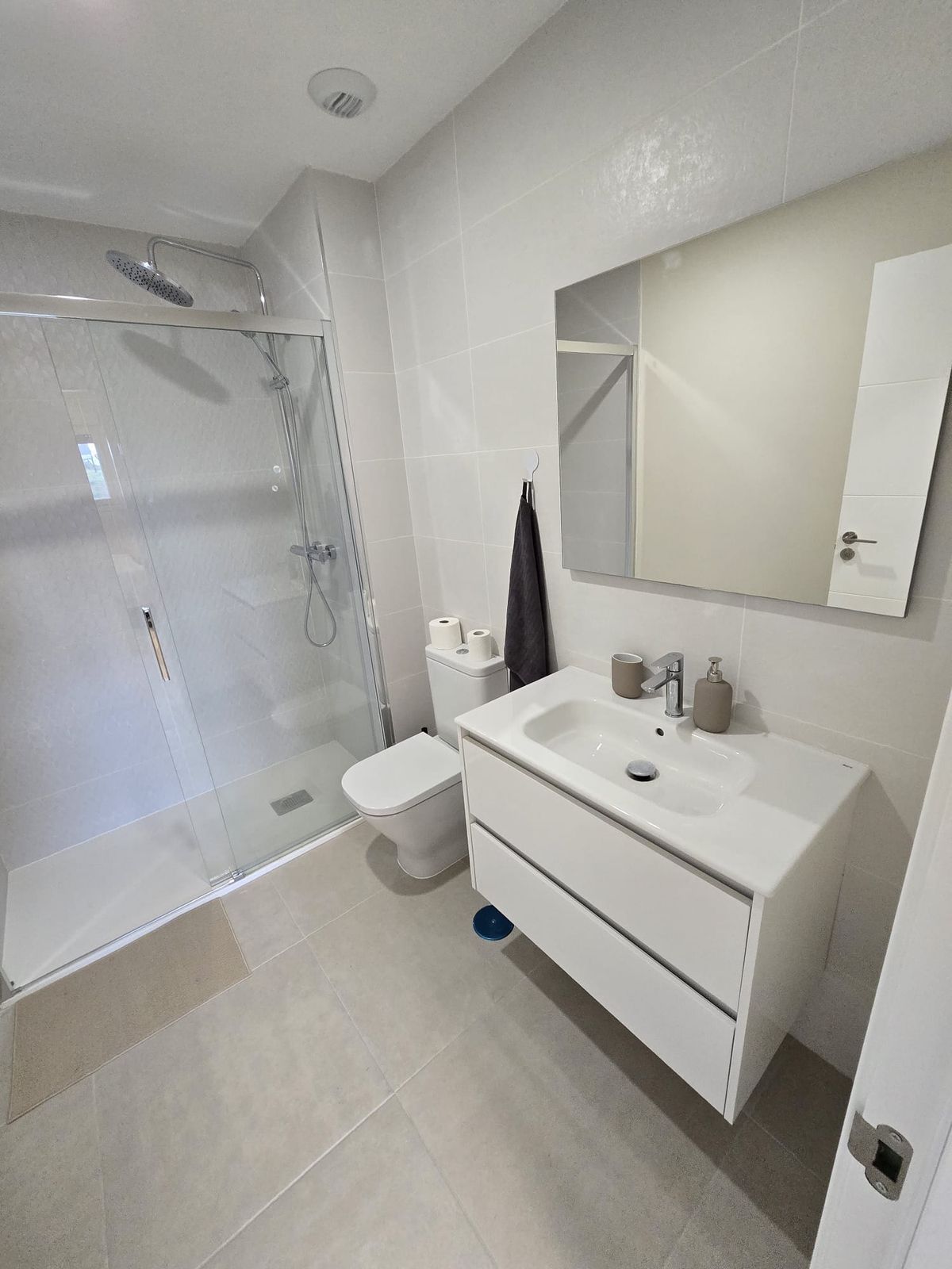 f08c167a9b9e7b811566920937057273 - 15